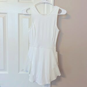 Lululemon Serene Stride Dress white size：2 NWT